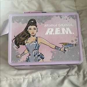 Ariana Grande R.E.M. Lunch Box